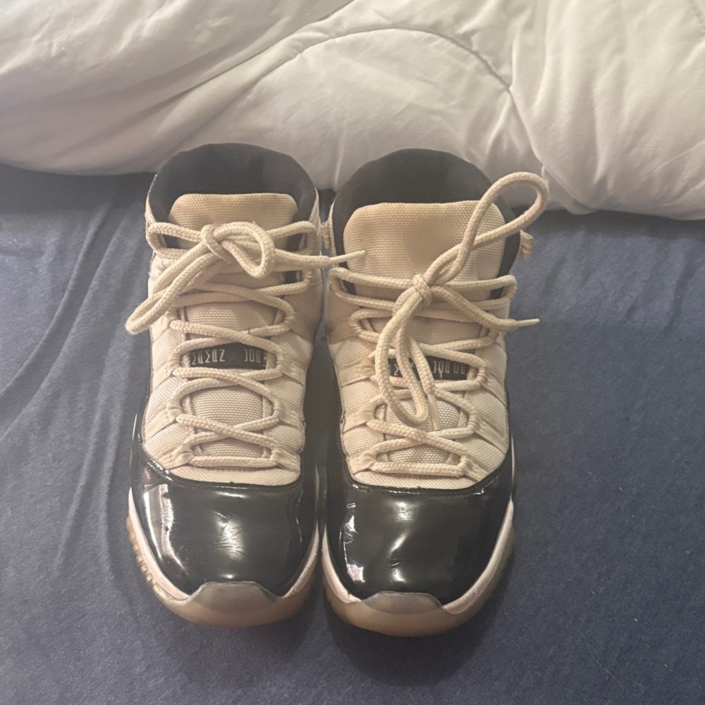 Jordan Retro High-Top Sneakers in Cream and Black